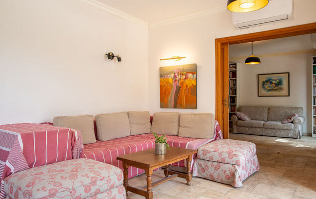 Lou Clapas - Photo 6